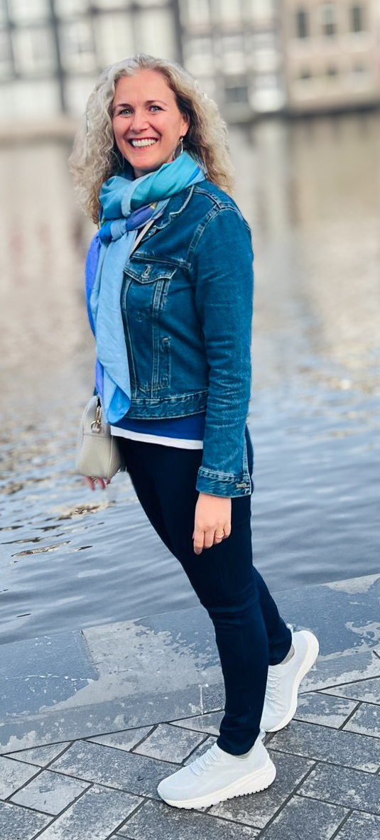 Claudia Marjoram about me bewellcounselling